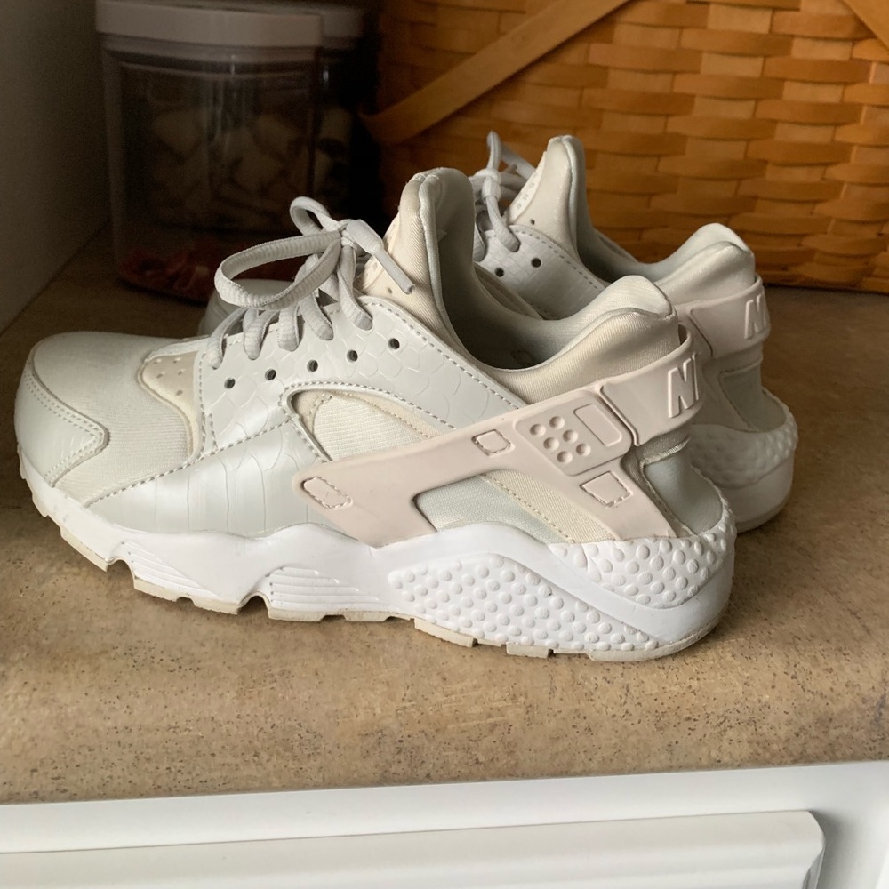 nike huaraches